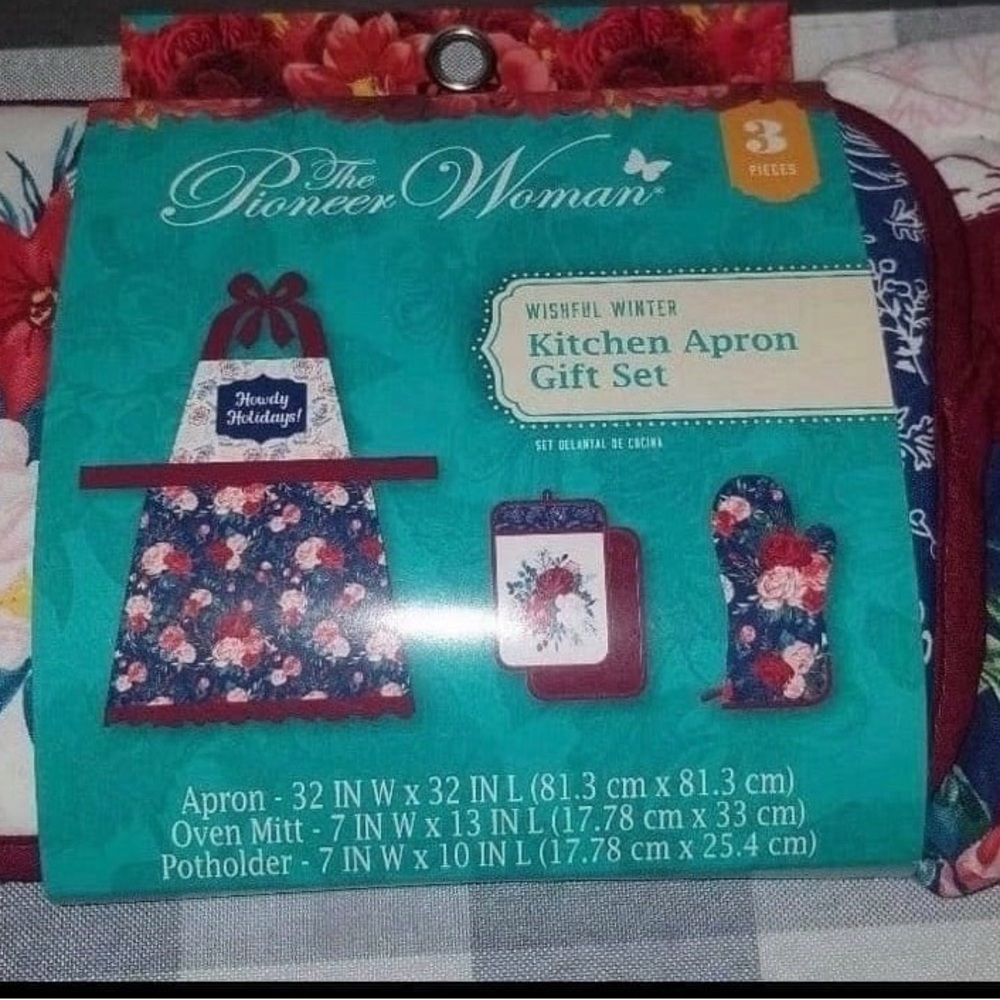 New Pioneer Woman Kitchen Apron Gift Set Christmas